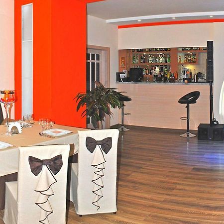 Komplex Apelsin Hotel Южне Екстериор снимка